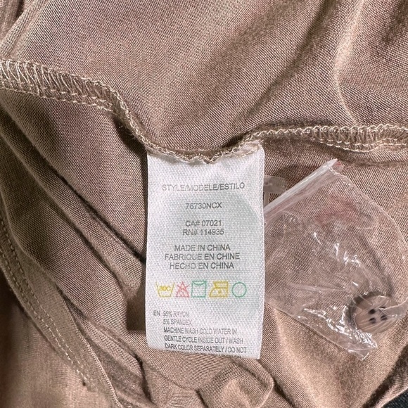 RDI Jersey Knit Pop over Roll Sleeve Top Brown Relaxed Blouse Plus Size 3X NWOT - Picture 10 of 11